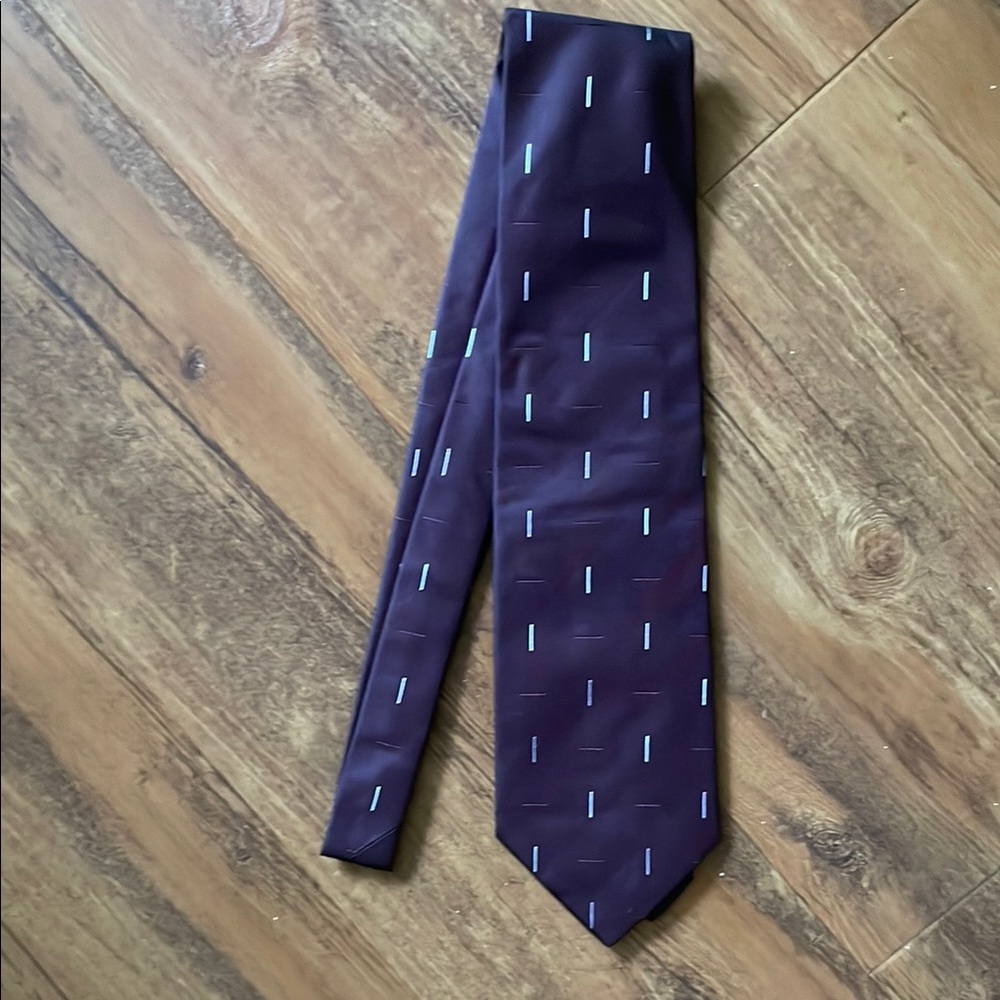 Elegant Purple Tie with Blue Accents